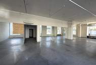 Geschäftslokal mit markanter Straßenfront - UNBEFRISTET // Commercial Premises with Prominent Street Frontage - UNLIMITED Lease //
