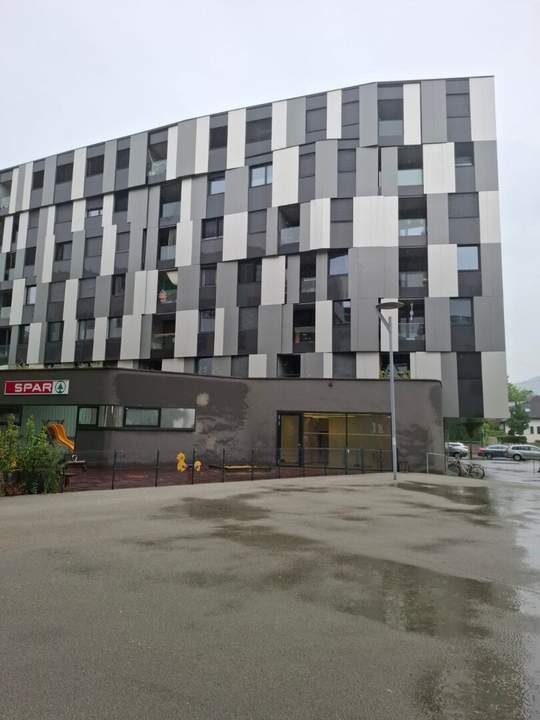 Neuwertige 2-Zimmer-Wohnung mit Loggia in zentraler Lage Salzburgs!