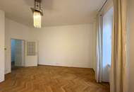 Modernisierte Altbauwhg nähe AKH // Modernized apartment near AKH //