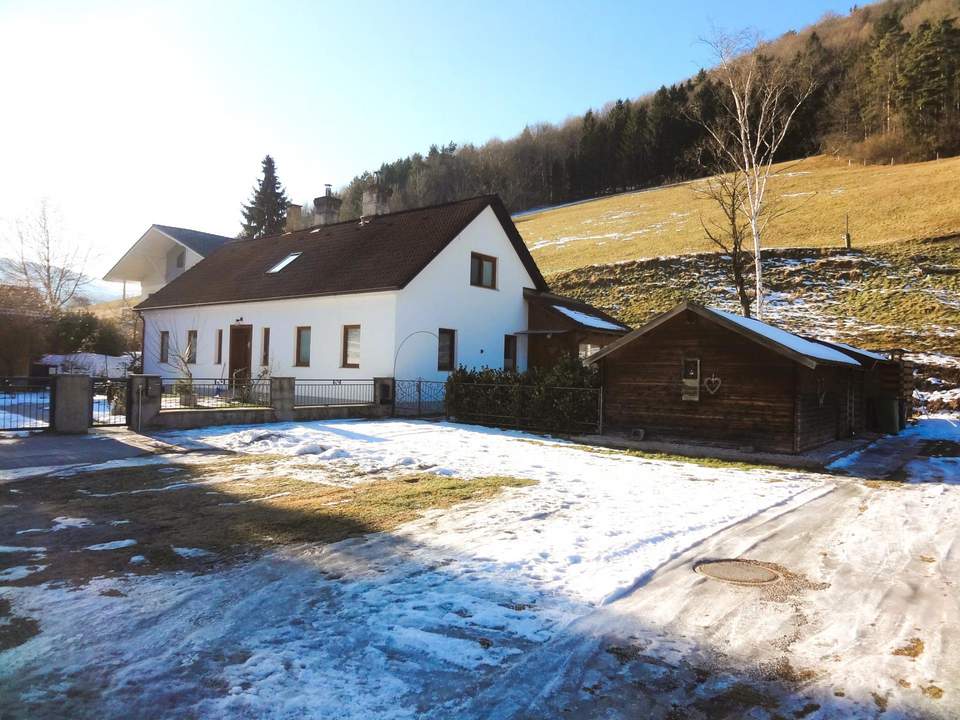 MIETE - TOLLE GARTENWOHNUNG IN RUHIGER LAGE!