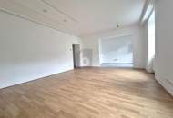 WOHNOASE MIT GRÜNBLICK UND WOHLFÜHLATMOSPHÄRE