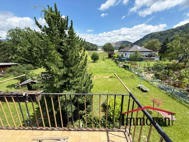 RUHELAGE - Älteres Haus mit großem Garten sucht neue Besitzer