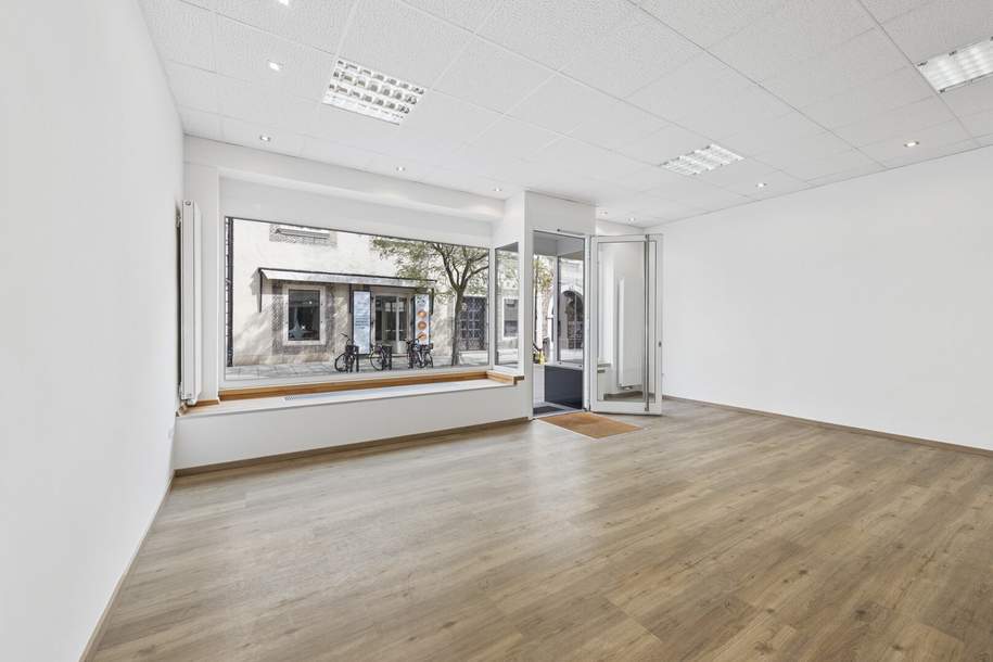 Erstbezug im Zentrum! Flexible Geschäftsfläche auf ca. 60 m² | Sofort verfügbar | Parkplatzanmietung möglich, Gewerbeobjekt-miete, 1.112,50,€, 2700 Wiener Neustadt(Stadt)