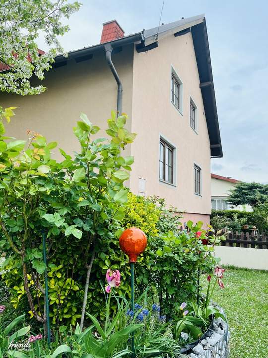 Viel Platz, Einfamilienhaus oder Generationenhaus!