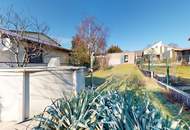 Althaus und Garten mit Perspektive