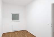 ERSTBEZUG nach Sanierung mit Blick auf Schloss Laudon | ca. 16 m² Loggia | Garagenplatz | Vollausgestattete Küche | Erholungsgebiet angrenzend