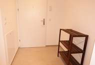 BALKON, HOFSEITIG, ZWEITBEZUG -2 Zimmer-Neubauwohnung