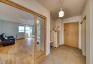 Dachgeschossjuwel in Wattens mit Panoramablick, Balkon & Ofen – geringe Betriebskosten
