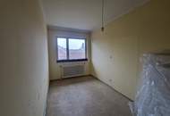 WOHN- UND GESCHÄFTSHAUS ALS GROSSZÜGIGES LANDHAUS MIT GESCHLOSSENEM INNENHOF, WERKSTATT, BÄCKEREI, KAFFEEHAUS UND NEBENGEBÄUDEN