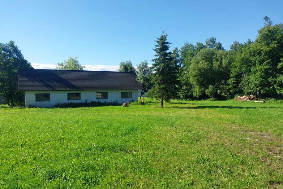 Lagerhalle / Garage in Fornach mit großzügiger Freifläche (Provisionsfrei), Gewerbeobjekt-miete, 950,00,€, 4892 Vöcklabruck