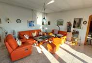 Top Lage mit Schöpfl-Blick, Haus mit Wohnrecht und Mietzahlung - auch für Investoren sehr interessant !