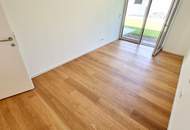 Barfuß ins Gras. Direkt vom Wohnzimmer aus. Den Sommer bereits im eigenen Garten verbringen! TOP Neubauwohnung mit viel Freiraum! Traumhafter Eigengarten + 3 Zimmer + Grün wohin das Auge reicht + Luftwärmepumpe!