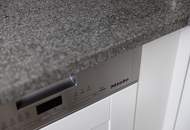 AM MÜHLWASSER - TRAUMHAFTE VOLLUNTERKELLERTE DOPPELHAUSHÄLFTE MIT VIELEN EXTRAS