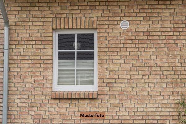 Altbauwohnung im Hochparterre mit Küche, Kabinett und 2 Zimmern, Gewerbeobjekt-kauf, 217.000,€, 1070 Wien 7., Neubau