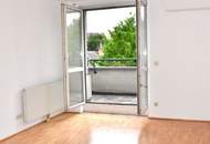 Ruhige, elegante Wohnung im Grünen mit zwei Balkonen