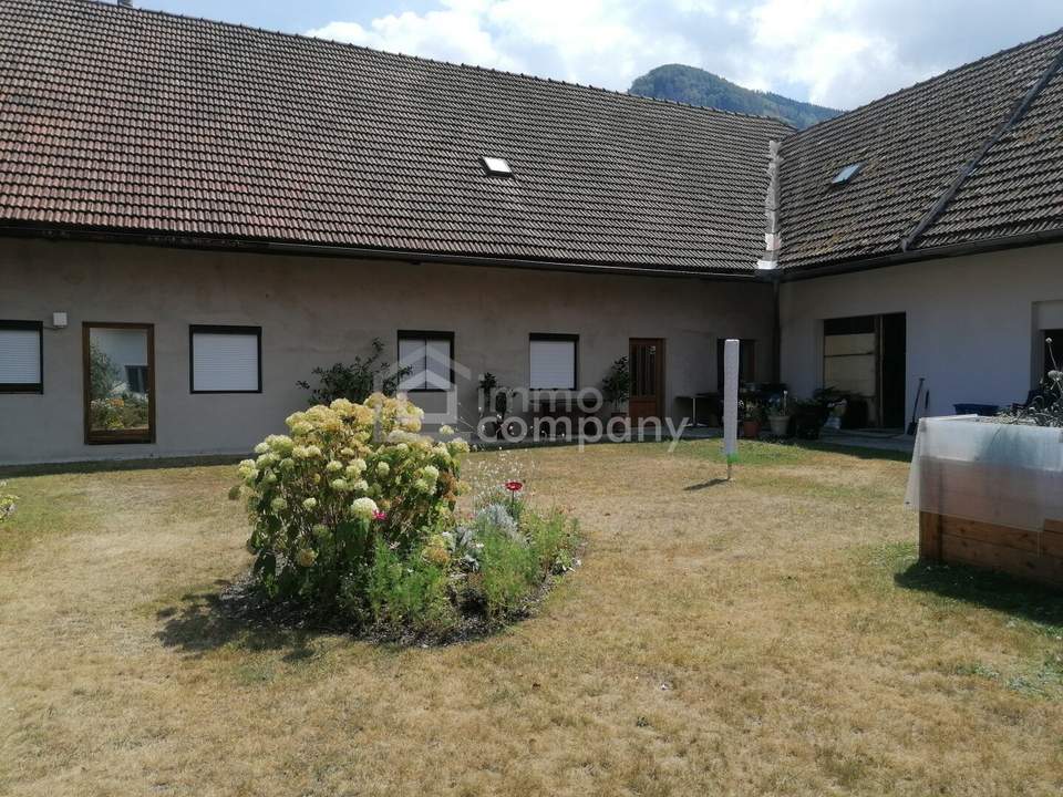 Geschichte trifft Zukunft - Einzigartiger Vierkanthof mit Gasthaus und 4 Wohneinheiten