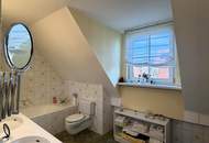 Eine Villa mit Wohnkultur, parkähnlichem Garten und Pool // A Villa of Distinction with Park-Like Garden and Pool //