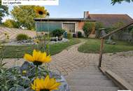 Podersdorf- Zweifamilienhaus mit Lagerhalle und Garten- viel Platz für alle!