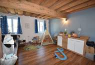Renovierter Altbau mit großem privatem Garten und vielen Extras in Ruhelage