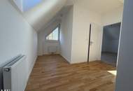 Wohnen im Mehrfamilienhaus / 8 Zimmer, 3 Bäder, 2 Eingänge