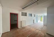 Praktischer Lagerraum mit Altbauflair und zwei Schaufenster zur Michaeligasse