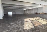 große Lagerhalle mit ca. 5,6 Meter durchgehender Höhe zu vermieten