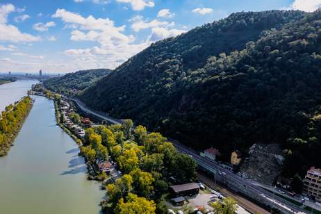 Baubewilligtes Bauträgerprojekt mit 17 Wohneinheiten inkl. Freiflächen, Einlagerungsräume, KFZ Garagen in 1190 Wien, Blick auf die Donau, Gewerbeobjekt-kauf, 3.750.000,€, 1190 Wien 19., Döbling