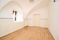 MÄRCHENHAFTE Wohnung im SCHLOSS inklusive Nutzung des SCHLOSSGARTENS! Ab sofort verfügbar!