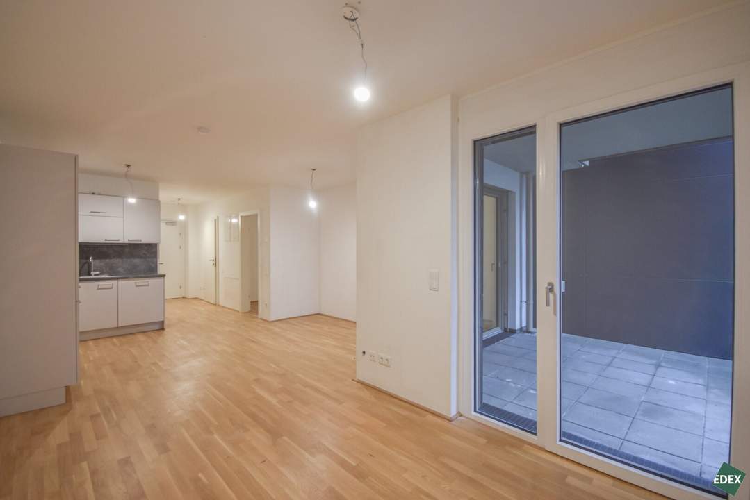 Schöne 3-Zimmer-Wohnung mit Loggia nahe U1