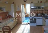 Geräumiges Mehrfamilienhaus mit großem Garten, sowie ehemaligen kleinen Geschäftslokal neben Bahnhof