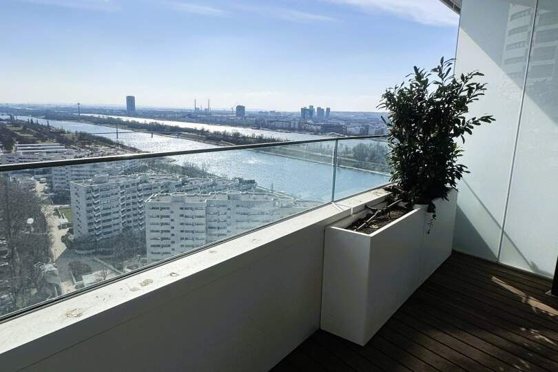 Erstbezug!!! Studio-Apartment inkl. Doorman, Gym, Sauna, Pool, Bar, Eventlounge, Wohnung-miete, 1.800,00,€, 1220 Wien 22., Donaustadt