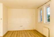 Grüne Oase in Kliniknähe – Erdgeschosswohnung wie neu, mit Carport & Garten!