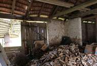 Heiligenkreuz: Sanierungsbed. Bauernhaus mit Obstbaumbestand