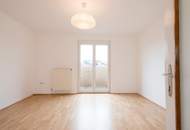 Lichtdurchflutete 3-Zimmer-Wohnung mit zwei Terrassen und Retro-Charme