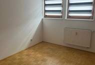 Großzügige 2-Zimmer-Dachgeschoßwohnung im Herzen der Grazer Innenstadt /Grabenstrasse