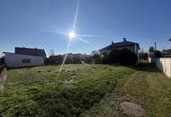 Haus in Grünruhelage mit offener Terrasse, Balkon und Garage