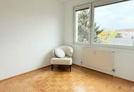 Gepflegte Wohnung mit Loggia, Grünblick, 2 KFZ Stellplätze und idealer Anbindung | ZΞLLMANN IMMOBILIEN