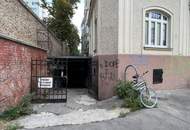 Garage für mindestens 2 Autos + Lagermöglichket bei der Nußdorfer Straße