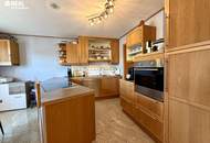 Landleben genießen: Einfamilienhaus mit Garten und Doppelgarage