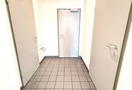 Klassisch-schönes ALTBAU- Büro mit BALKON zur Mariahilfer Straße in unmittelbarer U3-Nähe