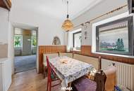 Renovierungsbedürftiges Bauernhaus mit idyllischem Garten in Schalladorf
