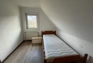 Ein- oder Zweifamilienfamilienhaus in idyllischer Lage mit viel Raum & Entwicklungsmöglichkeiten!