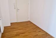 LORYSTRASSE, U3-Nähe, 61 m2 Neubau mit 45 m2 Terrasse, 2 Zimmer, Einbauküche, Wannenbad, Garage möglich, 3. Liftstock