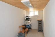 CHRISTOPH CHROMECEK IMMOBILIEN - SULZ IM WIENERWALD - Traumhafter Baugrund mit Blockhaus in Grün-Ruhelage!
