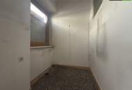 Sanierungsbedürftige Eigentumswohnung in St. Peter-Freienstein mit 4 Zimmern und Balkon