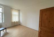 Prestigehaus Sanierungsbedürftige Altbauwohnungen 3 Zimmer