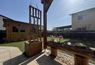 Ein Zuhause, das man nicht nur sieht, sondern auch erlebt & spürt - moderne Doppelhaushälfte in 8402 Werndorf!