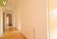 Hell und romantisch, eine Wohnung zum Träumen // Bright and romantic, a flat to dream //