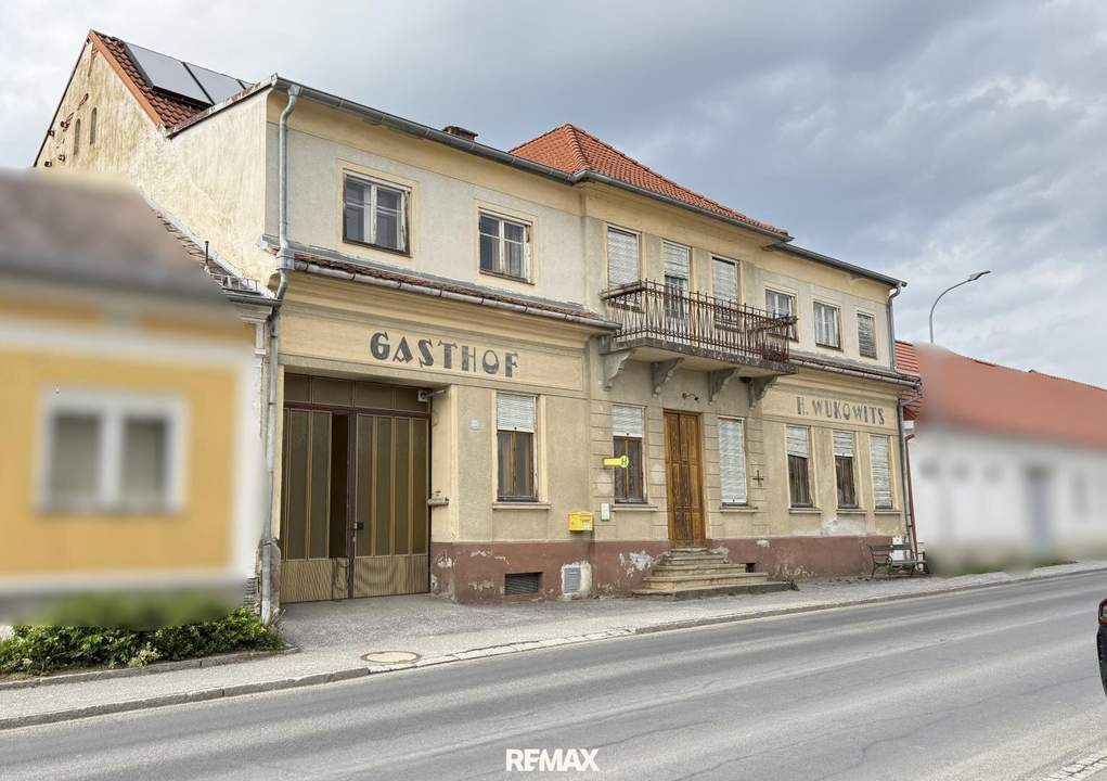 sanierungsbedürftiges, ehemaliges Gasthaus mit Fremdenzimmern in der Golf-/Thermenregion in Stegersbach