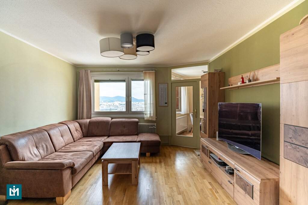 SCHÖNE 3 - ZIMMER - MAISONETTE MIT LOGGIA / NÄHE DONAUZENTRUM (U1)